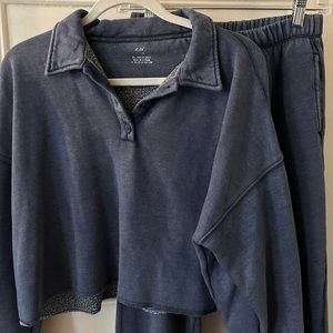 Aerie SET Fleece of Mind Joggers and Sweatshirt